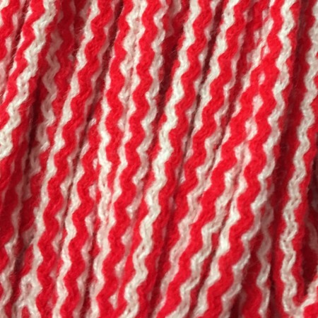 Шнур круглый 6 мм акриловый красно белый (100 метров)